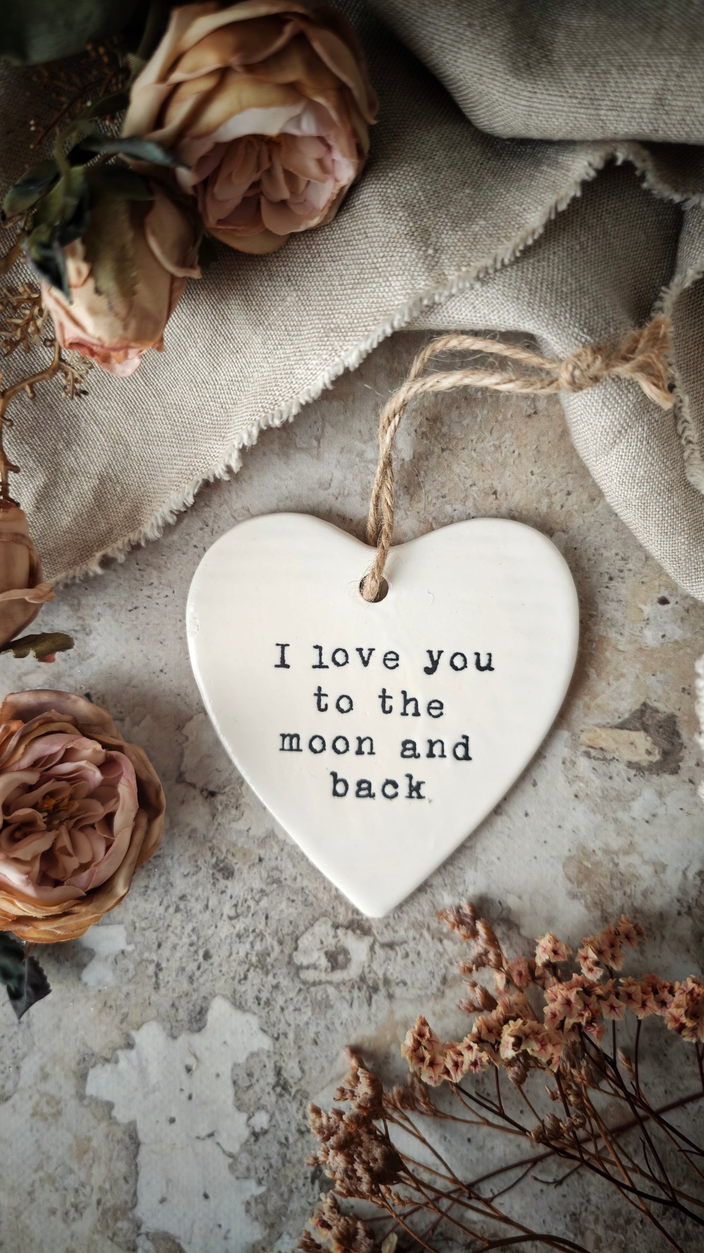 Suspension en céramique "Je t'aime"