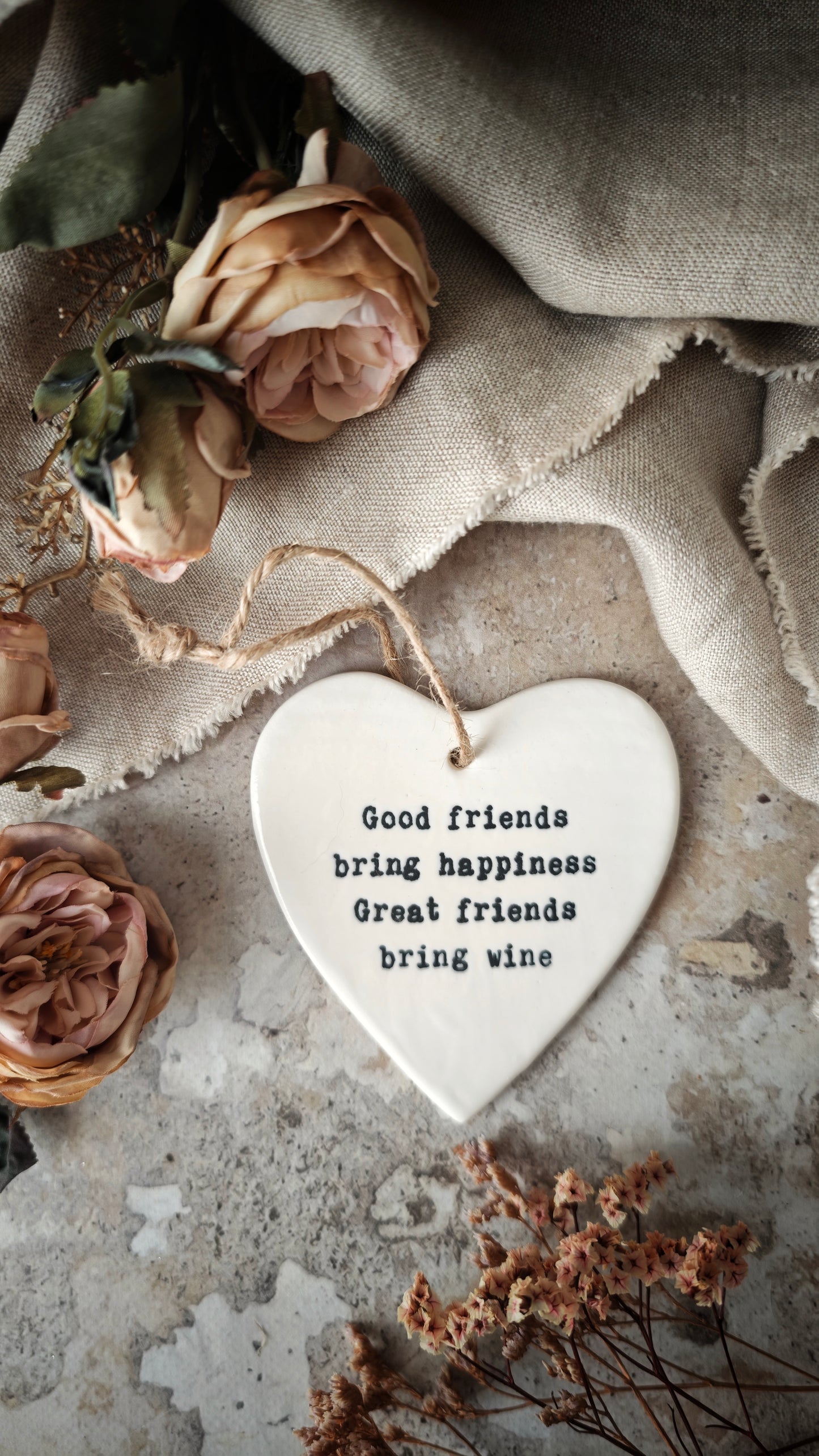 Suspension en céramique "Good friends"