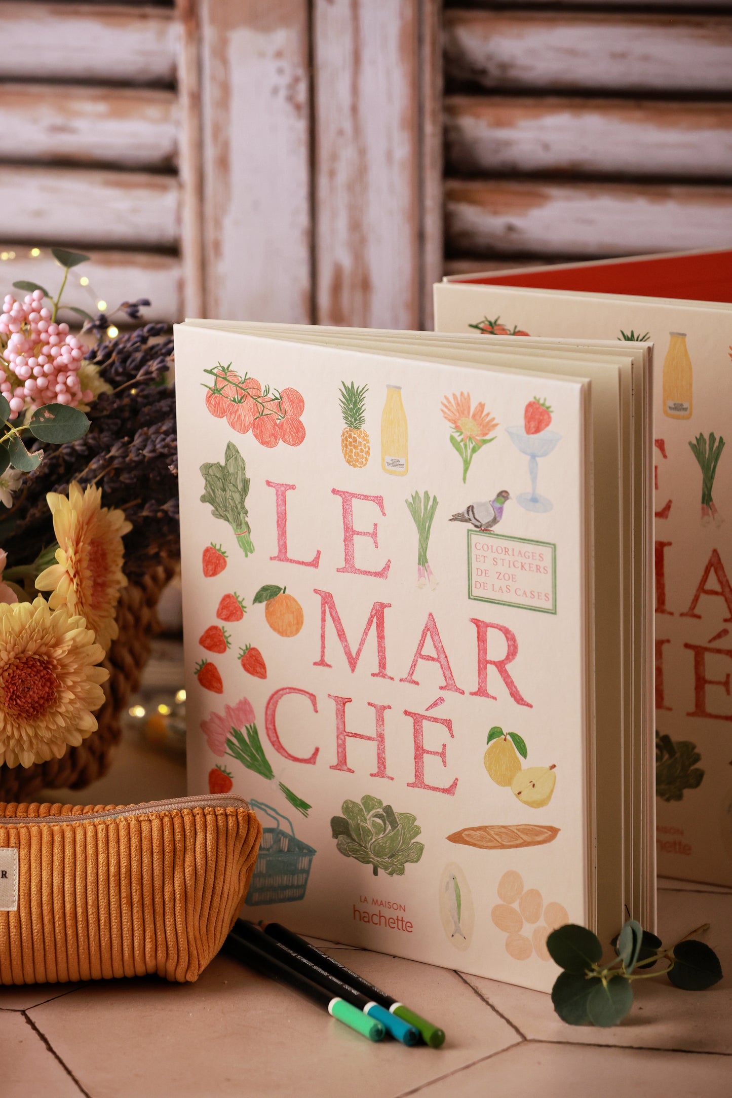 Cahier de coloriage & stickers "Le Marché"